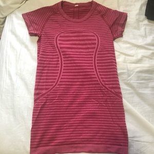 LULULEMON TOP